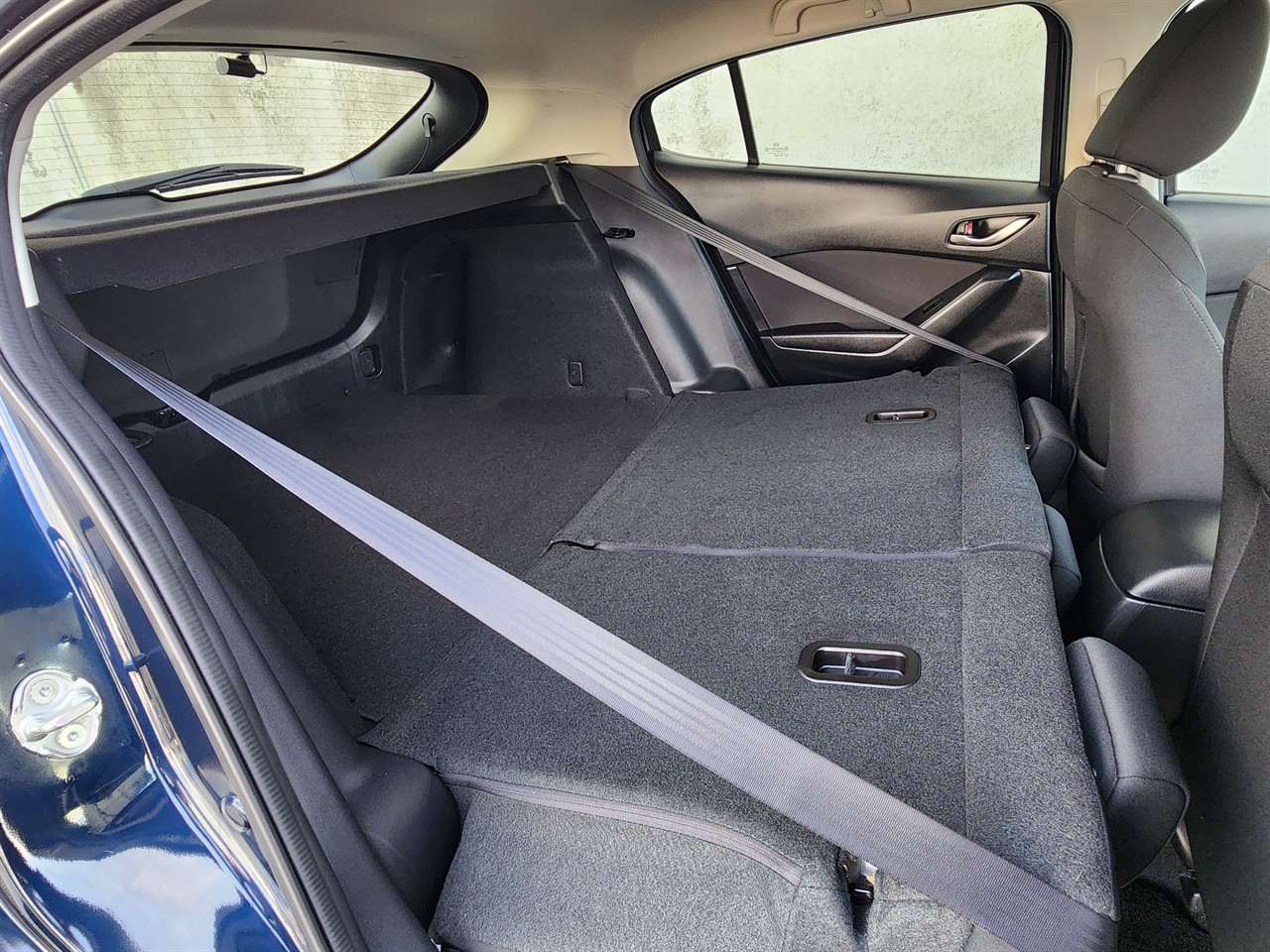 2016 Mazda Axela