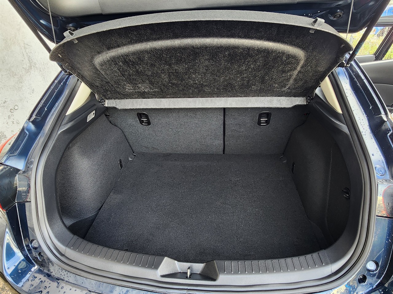 2016 Mazda Axela