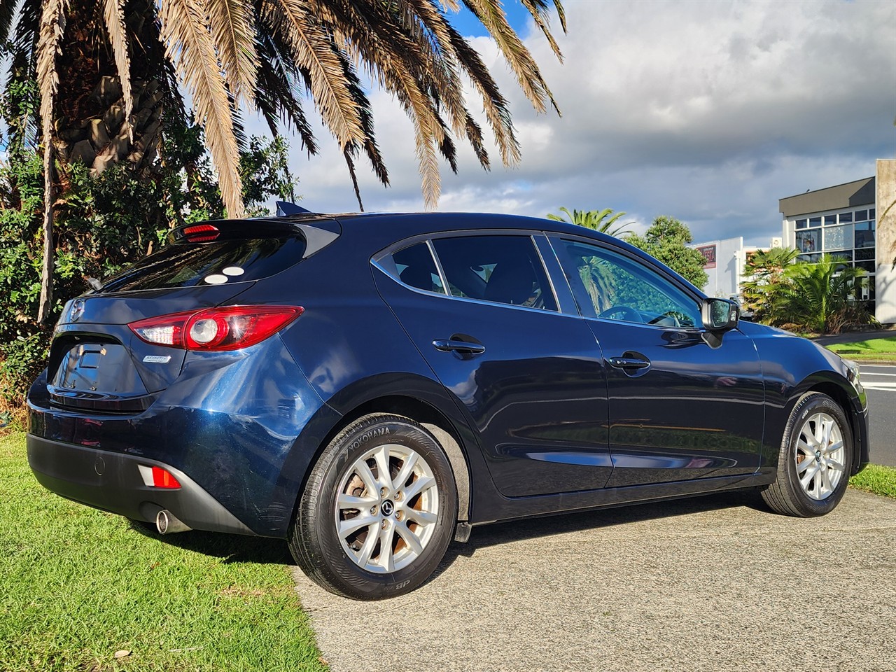 2016 Mazda Axela